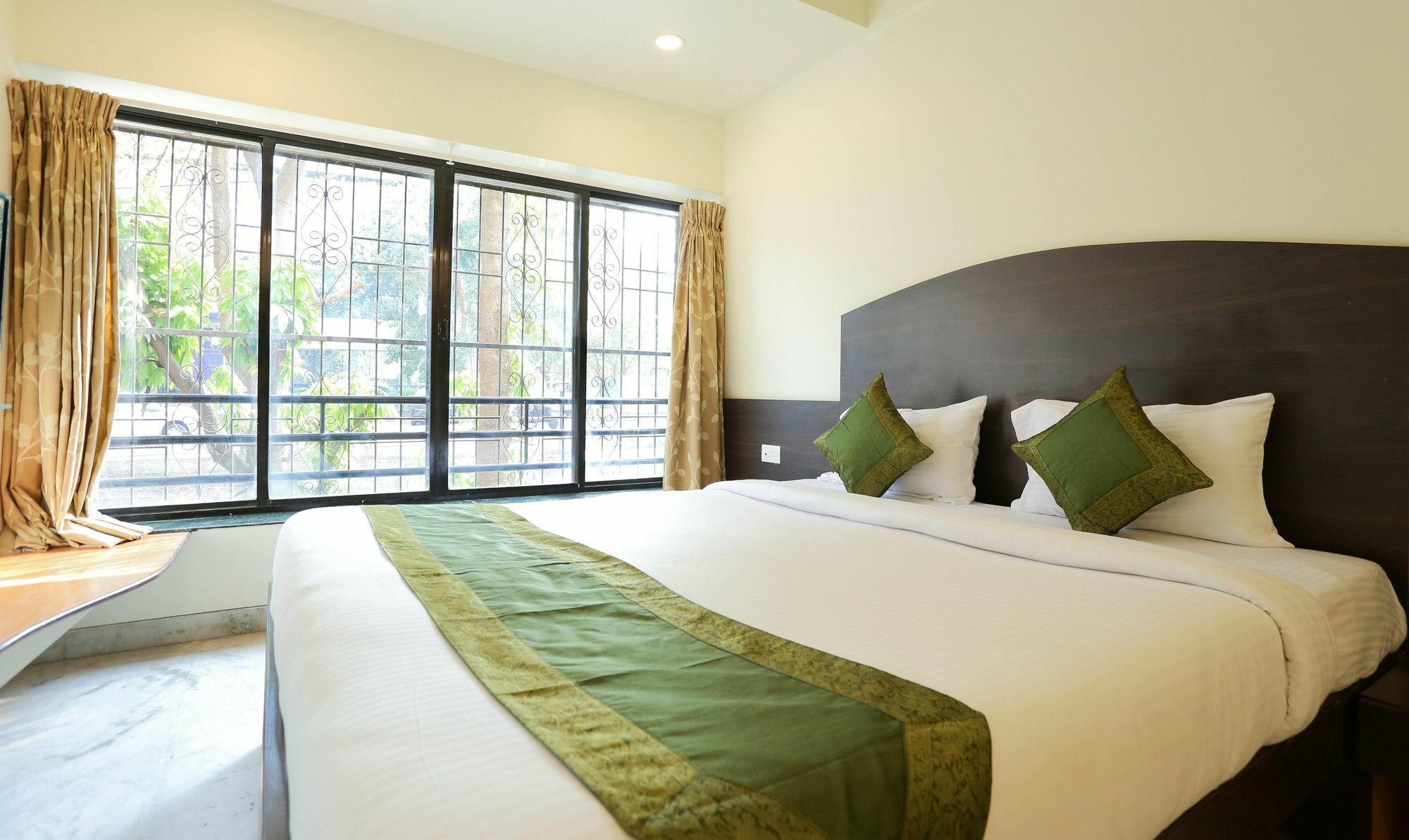 Itsy Hotels Hill View Ex Pune Exterior foto