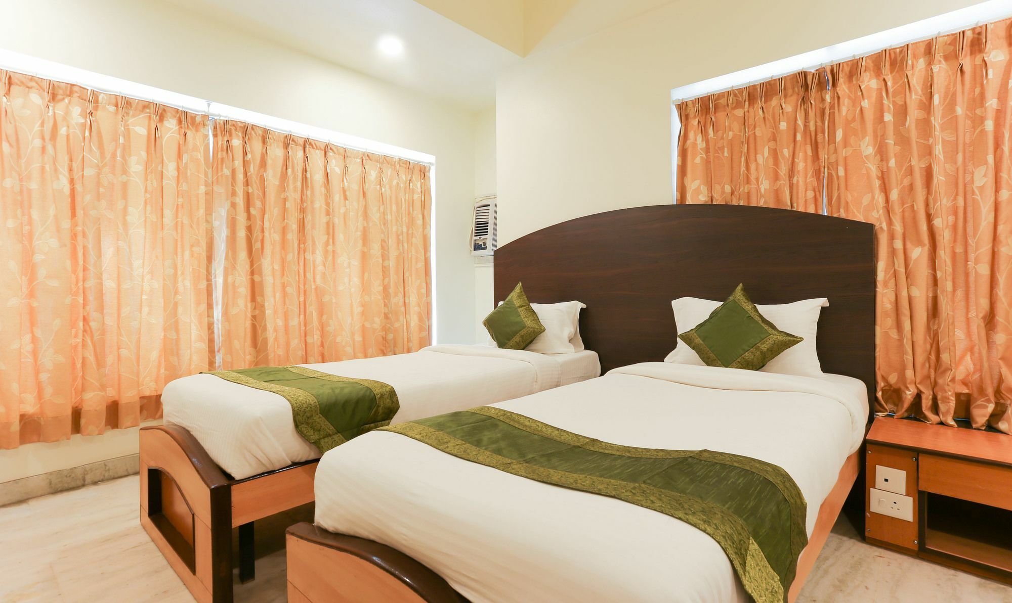 Itsy Hotels Hill View Ex Pune Exterior foto