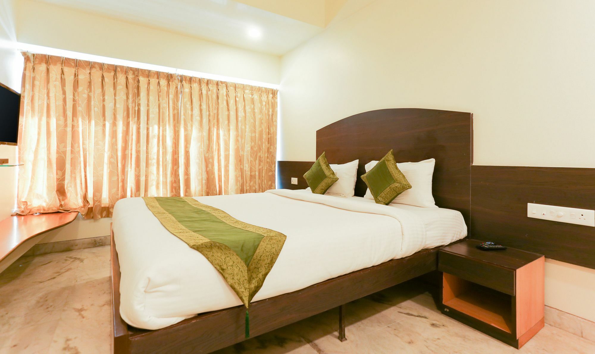 Itsy Hotels Hill View Ex Pune Exterior foto